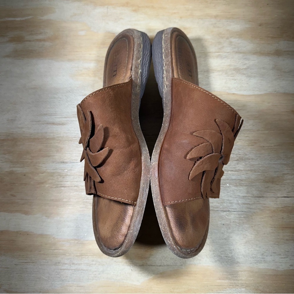 Born Brown Leather Slide Sandals - Picture 4 of 7